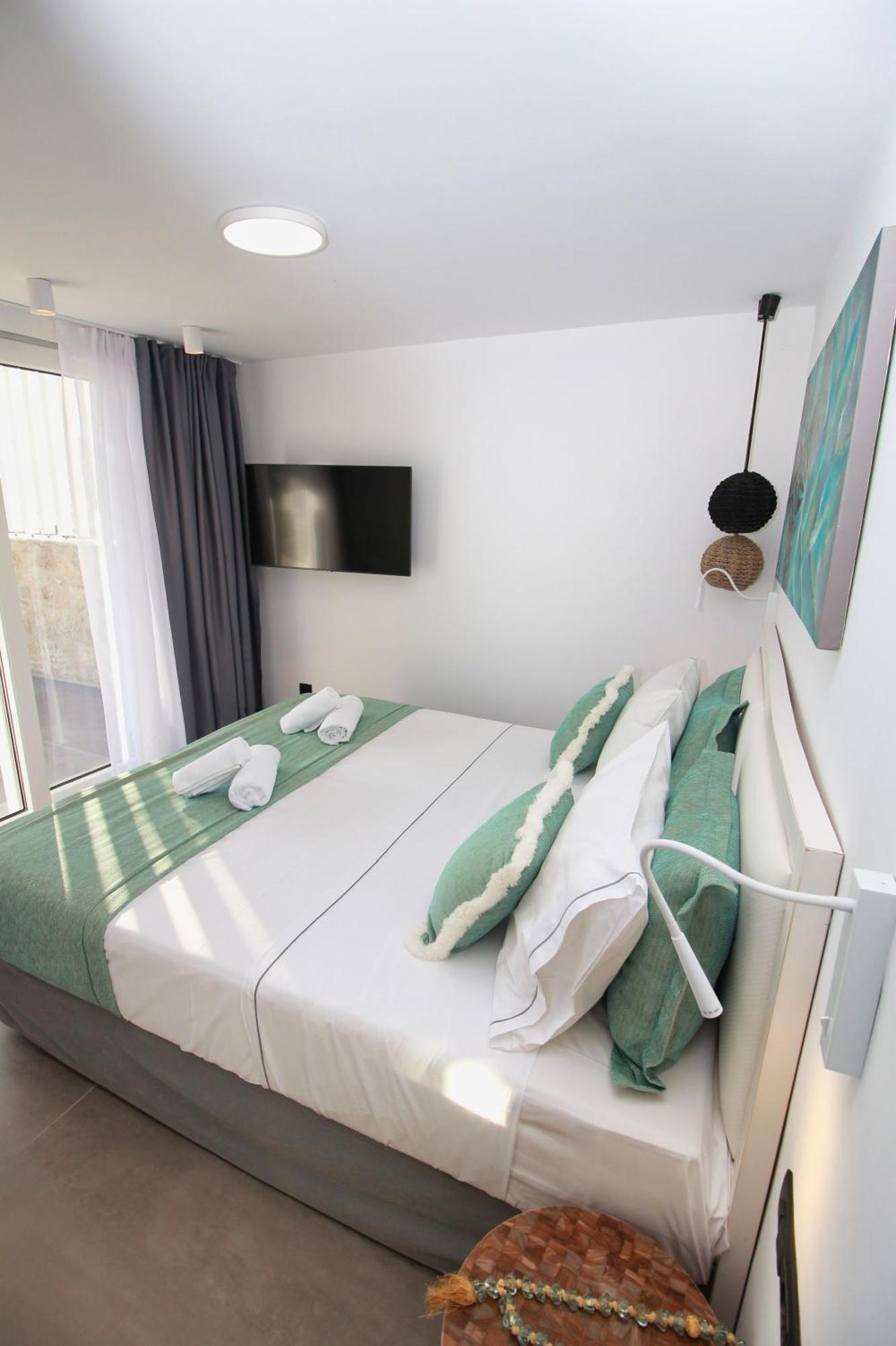 Seacode Villas Platys Gialos  Exterior photo